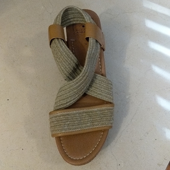 Lucky Brand woman's wedge heels - Picture 2 of 4